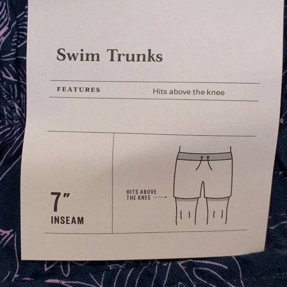 Goodfellow & Co Men's 7" Parrot Scenic Swim Trunks Medium - Picture 4 of 9